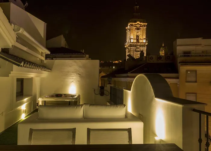The Clock House - Luxury Urban Suites Málaga